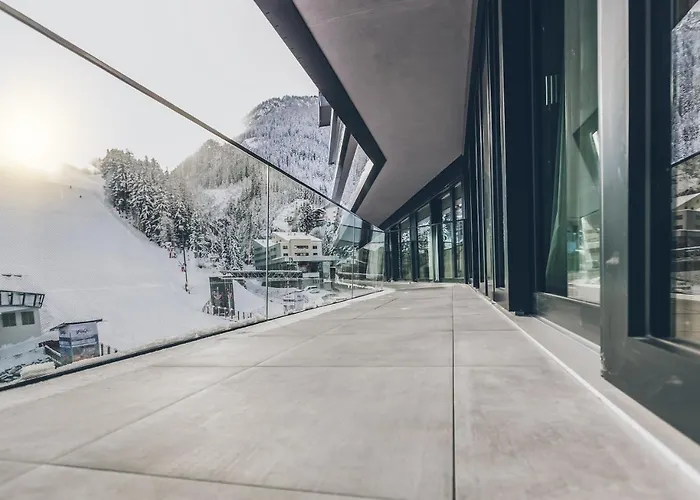 מלון Elizabeth Arthotel Adults Only