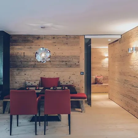 Elizabeth Arthotel Adults Only فندق 5*