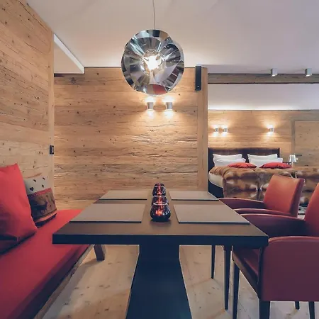 Elizabeth Arthotel Adults Only Ισγκλ