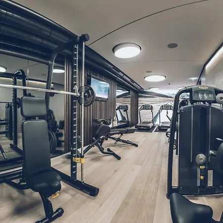 Elizabeth Arthotel Adults Only فندق ايشجل