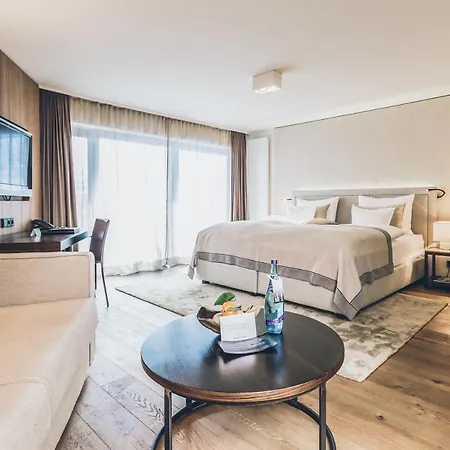 Elizabeth Arthotel Adults Only 5*