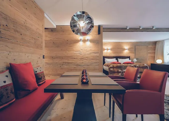 Elizabeth Arthotel Adults Only ايشجل