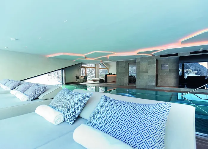 Elizabeth Arthotel Adults Only فندق 5*