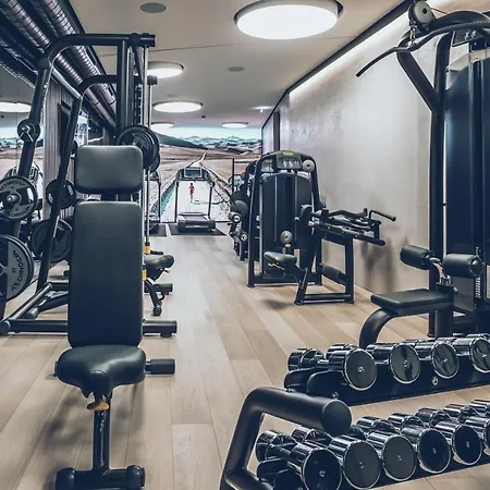 Отель Elizabeth Arthotel Adults Only 5*