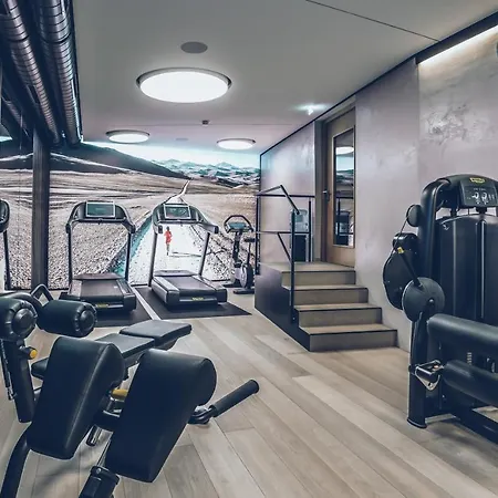 Отель Elizabeth Arthotel Adults Only 5*