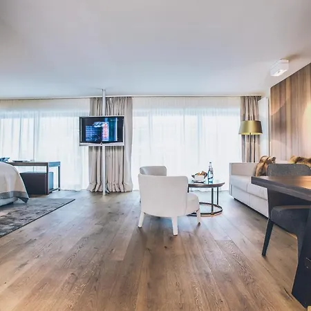 Elizabeth Arthotel Adults Only فندق ايشجل